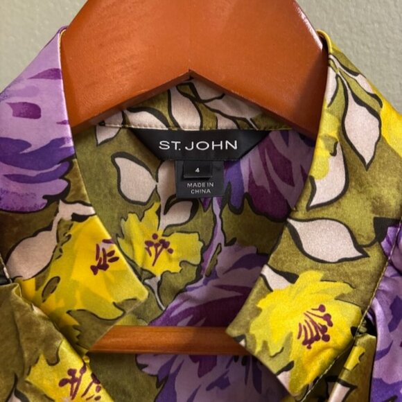St. John Women Silk Top Sz 4 Button Floral Purple Ruffle Old Money Quiet Luxury - Picture 2 of 9